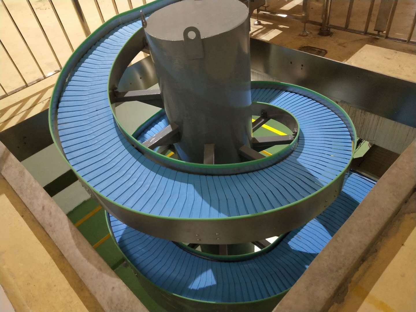 螺旋鏈板輸送機(jī)